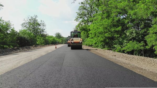 Custom Asphalt Paving in Easton